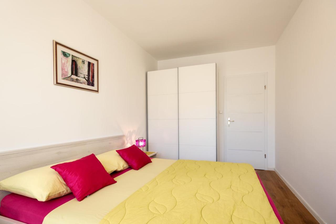 Sun & Salt Apartment