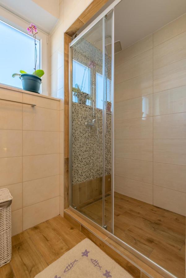Sun & Salt Apartment Split